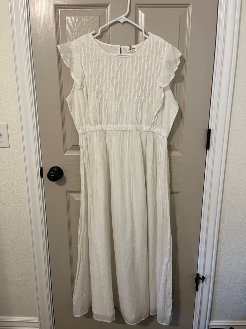 World market NWT cotton gauze maxi dress. Light cream color Sz M